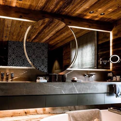 Rondò | Paneling in Wall Treatments by Kreoo | Chalet N in Lech. Item composed of marble