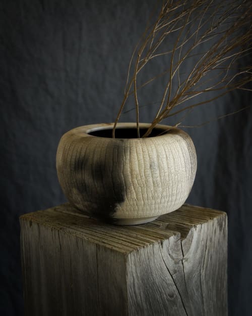 Cenizas Distressed Vessel No.4 | Sculptures by Alex Roby Design. Item composed of ceramic in minimalism or contemporary style