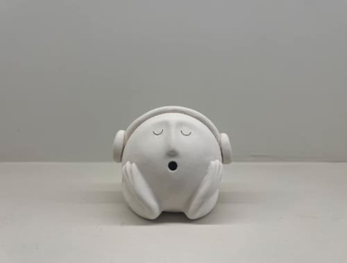 Easy Listener | Sculptures by Aman Khanna (Claymen)ˇ. Item made of stoneware