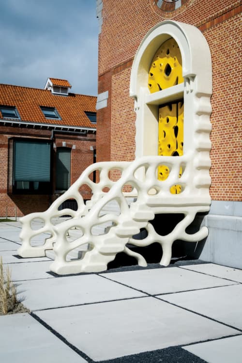 Imagrod | Sculptures by STUDIO NICK ERVINCK | Milho Clinics Oostende in Oostende. Item made of synthetic