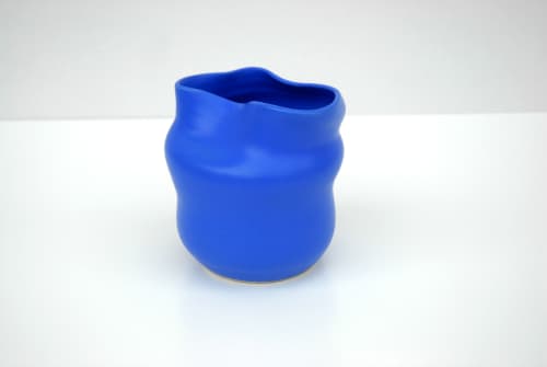 Helix Vase 012 | Vases & Vessels by niho Ceramics. Item in minimalism or contemporary style