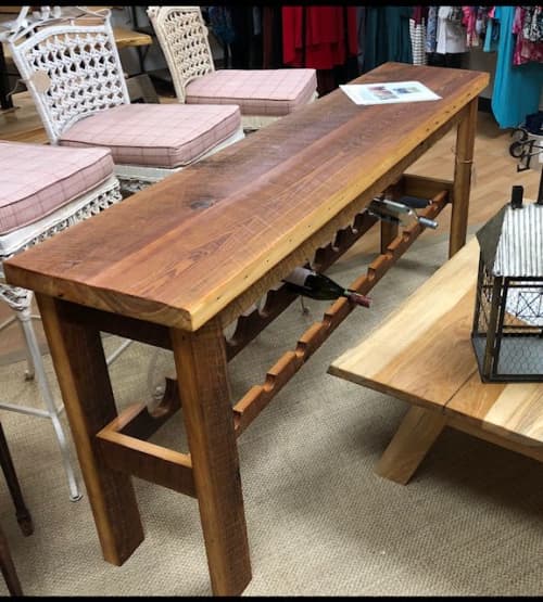 Accent table with online wine rack