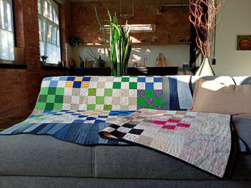 Jungle Quilt | Decorative Objects by DaWitt | Farbenfabrik in Leipzig. Item composed of cotton in industrial or modern style