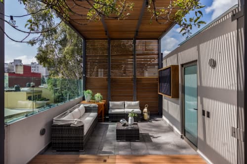 Terraza San Pedro de los Pinos | Architecture by Rios de Arquitectura. Item composed of wood & metal