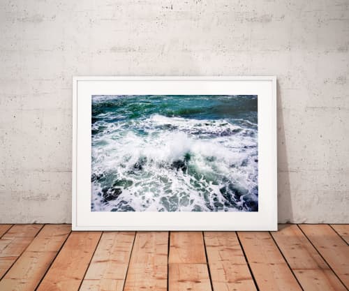 White Splash | Limited Edition Print | Photography by Tal Paz-Fridman | Limited Edition Photography. Item made of paper works with contemporary & country & farmhouse style