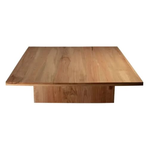 Natural Red Oak Square Coffee Table | Tables by Aeterna Furniture. Item composed of oak wood