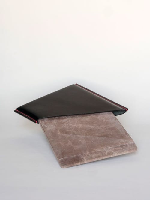 Mappe - rosso alicante | Serving Board in Serveware by gumdesign. Item made of marble with leather works with contemporary style