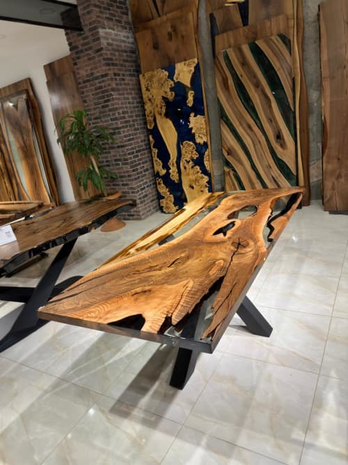 Live Edge Epoxy Resin Table Top / Made To Order | Coffee Table in Tables by Gül Natural Furniture | Washington Square Park in New York. Item made of wood works with japandi & eclectic & maximalism style