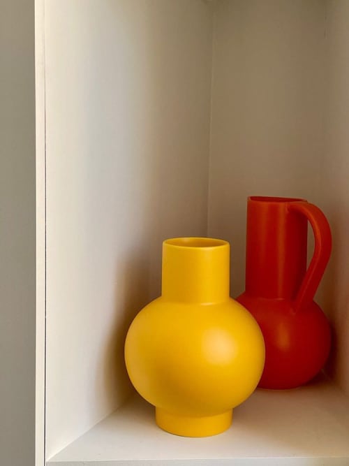 Strøm vase and jug | Vases & Vessels by Raawii. Item made of ceramic