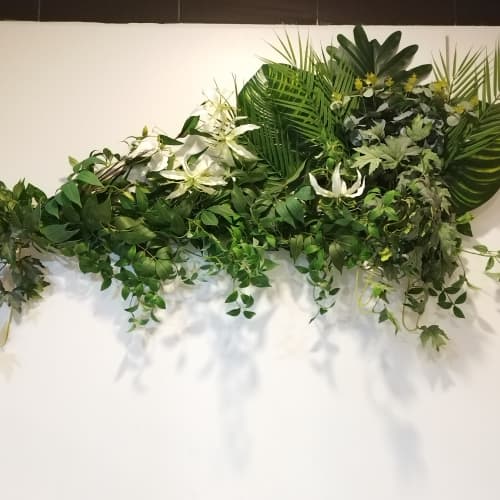 Floral Decorations Painting, Artificial Flowers, | Decorative Plate in Decorative Objects by Magdyss Boutique. Item works with minimalism & mid century modern style