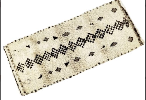 Vintage Moroccan Rug 2.6/6.0 ft - Hand-Tufted Artistry | Runner Rug in Rugs by Marrakesh Decor. Item composed of wool in boho or mid century modern style