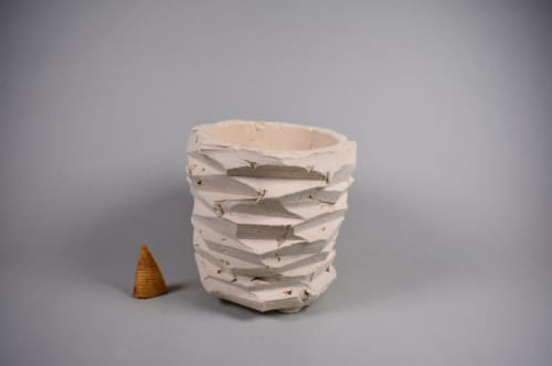 Llw-4 | Planter in Vases & Vessels by COM WORK STUDIO