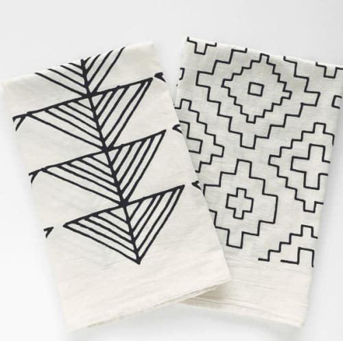 Arrows | Organic Cotton Tea Towel | Linens & Bedding by Little Korboose. Item made of cotton