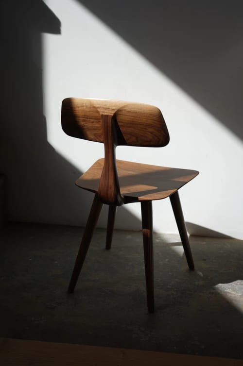 Mantaray Chair | Dining Chair in Chairs by Kokora. Item composed of oak wood in mid century modern or japandi style