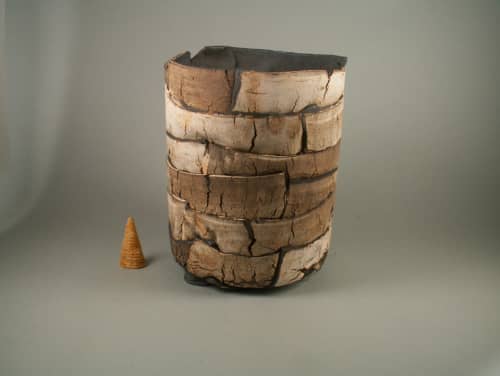 Ch4.5 - 1 | Planter in Vases & Vessels by COM WORK STUDIO