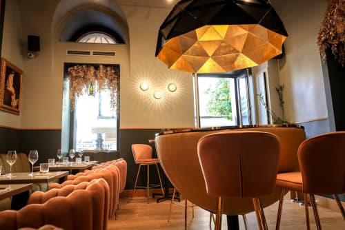 Sun Chandelier 140 Gold Black High Gloss | Chandeliers by ADAMLAMP | Sophisto Champagne Bar in Budapest. Item made of steel compatible with minimalism and industrial style