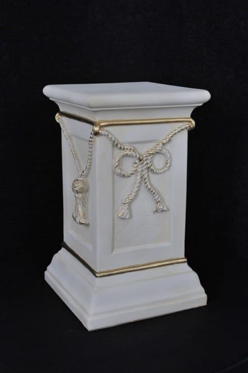 Column with Chord Roman all hand made in Europe | Furniture by ultimate European. Item works with mid century modern & country & farmhouse style