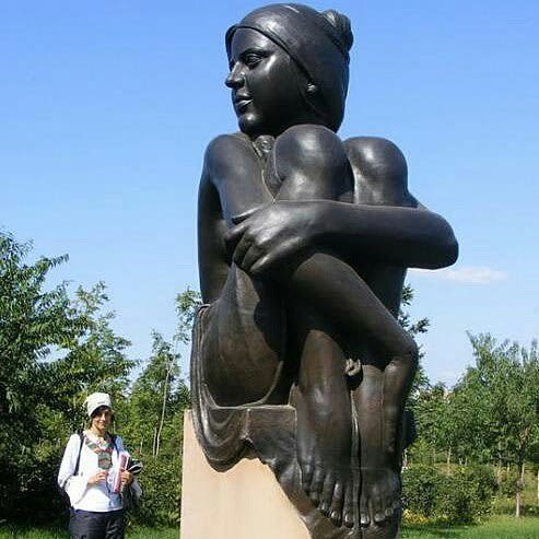 The Bather | Public Sculptures by Cicero D'Ávila. Item composed of bronze