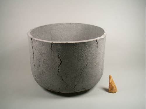 Cs200-1 | Planter in Vases & Vessels by COM WORK STUDIO
