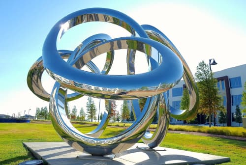 Triple Infinity Curve | Public Sculptures by Wenqin CHEN | Triple Infinty Curve in Irving. Item made of steel