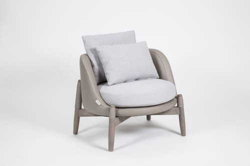 Ritual Armchair | Chairs by Matriz Design. Item composed of wood & linen compatible with modern style