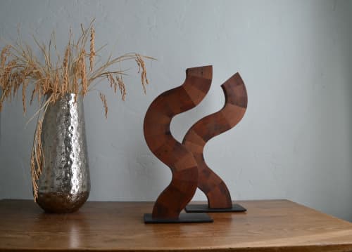 Koerly I and II - Sculptures | Sculptures by Lutz Hornischer - Sculptures in Wood & Plaster. Item made of steel