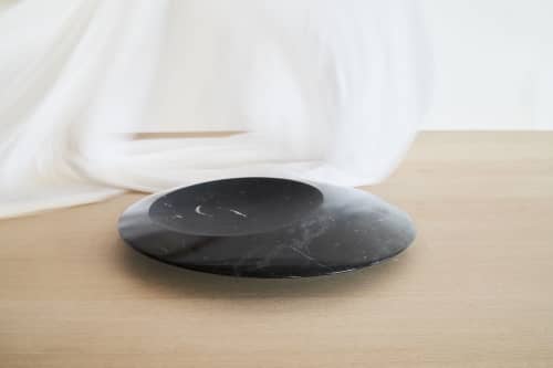 Space | Sculptures by VANDENHEEDE FURNITURE-ART-DESIGN. Item made of marble works with contemporary & japandi style