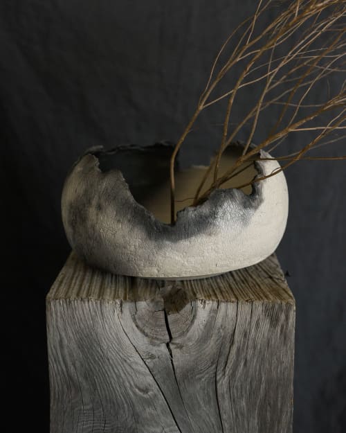 Cenizas Distressed Form No.3 | Sculptures by Alex Roby Design. Item made of ceramic compatible with minimalism and contemporary style