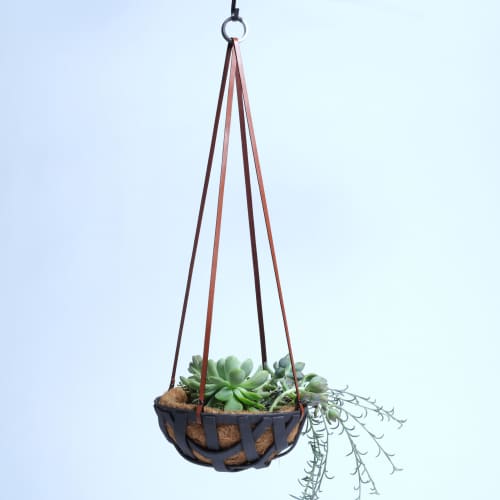 Black Hanging Basket Large by SKINNY Ceramics at Bay Area Made x