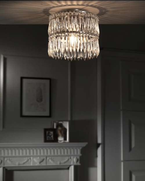 hd021 | Chandeliers by Gallo. Item made of metal with glass