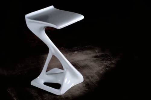 Amorph Attitude Bar Stool, Lacquered White | Chairs by Amorph. Item composed of wood