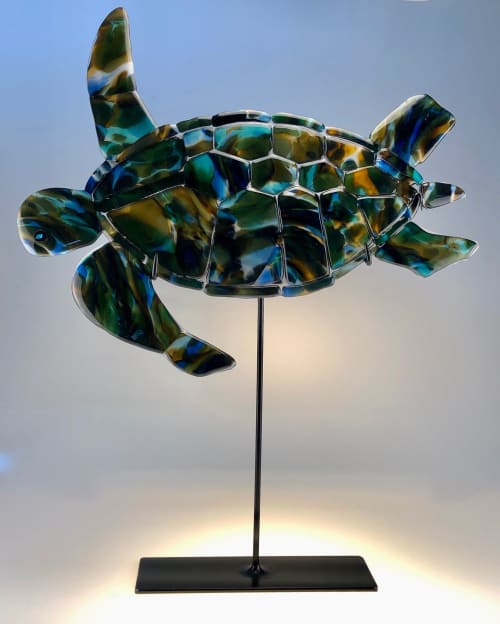Honu - Hawaiian green sea turtle,  18"  x 23" | Sculptures by Rick Strini. STRINI ART GLASS | Private Residence in Paia. Item made of glass