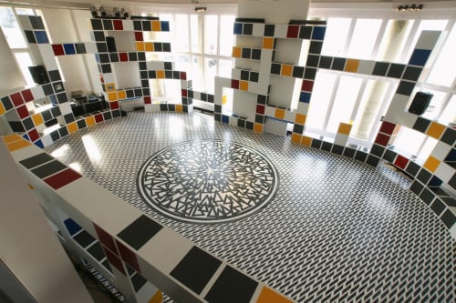 Odette | Sculptures by STUDIO NICK ERVINCK | Restaurant Venetiaanse Gaanderijen in Oostende. Item composed of synthetic