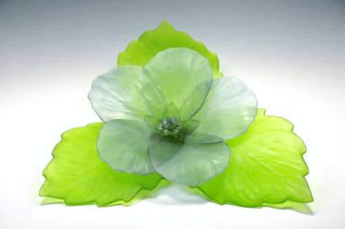 DJR Glass / "Hibiscus" | Sculptures by DJR Glass / Donna J. Rice | Private Residence in Minneapolis. Item made of glass with synthetic