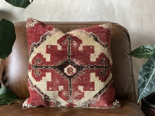 Vintage Turkish Rug Pillow | 20’ | Pillows by Vintage Loomz. Item made of cotton works with boho & country & farmhouse style