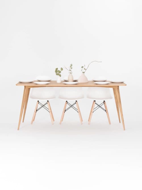 YRKE - Dining table made of solid oak wood, mid century | Tables by Mo Woodwork | Stalowa Wola in Stalowa Wola. Item made of oak wood works with minimalism & mid century modern style