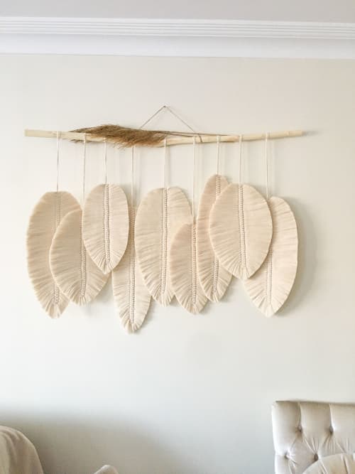 Large macrame feathers with 9 feathers - Different shapes | Macrame Wall Hanging in Wall Hangings by Damla. Item composed of wood and cotton in boho style