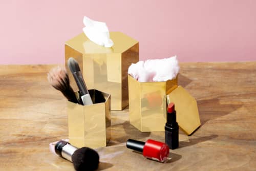 Kingdom exagonal kleenex box | Decorative Box in Decorative Objects by Bronzetto. Item made of brass