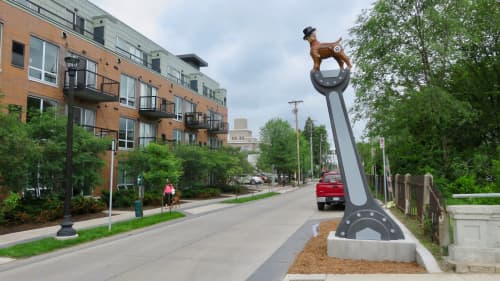 “Top Dog” | Public Sculptures by Kyle Fokken - Artist LLC. Item composed of steel