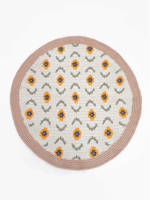 Sunflower round rug | SUNFLOWER signature collection | Area Rug in Rugs by Anzy Home | MG Studios / RR by MG Studios in Dnipro. Item made of cotton works with minimalism & contemporary style
