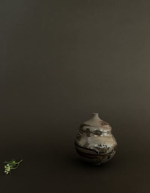 RWH-12 | Vase in Vases & Vessels by Rosa Wiland Holmes. Item made of stoneware