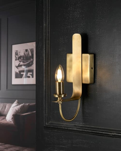 hd051-e | Sconces by Gallo
