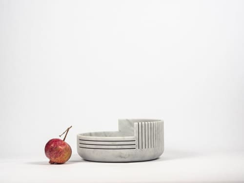 Tratti - grande | Serving Bowl in Serveware by gumdesign. Item made of marble works with contemporary style
