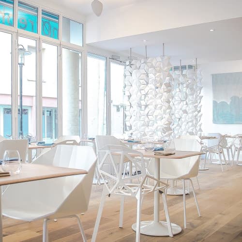 Room Divider Facet | Decorative Objects by Bloomming, Bas van Leeuwen & Mireille Meijs | Smørrebrød in Clermont-Ferrand. Item composed of synthetic