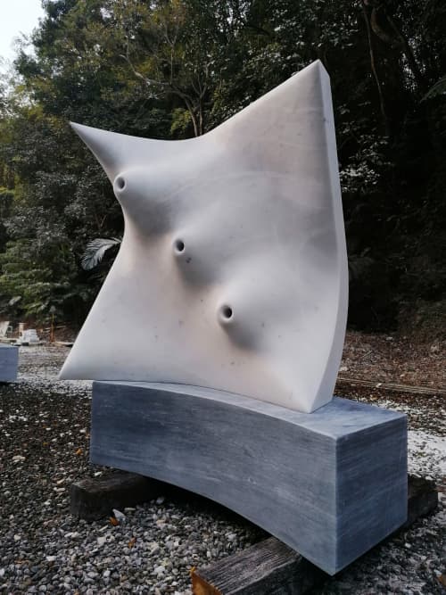 The blow of wind | Public Sculptures by Francesco Mazzotta