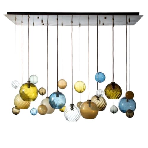AM2221 SILVER LINEN | Chandeliers by alanmizrahilighting | New York in New York. Item composed of steel & glass