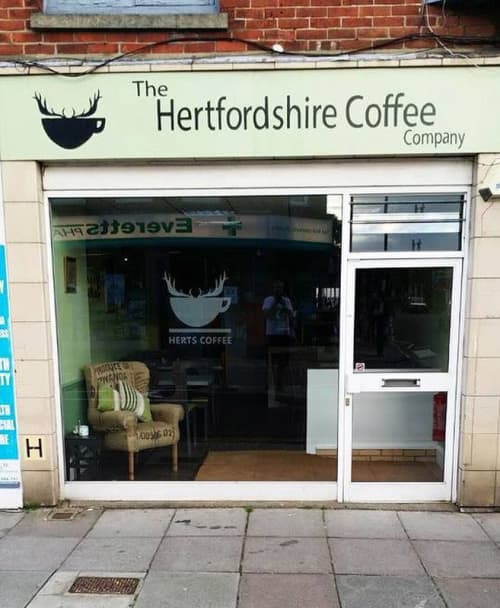 Hand-painted Signage | Signage by 2 Sisters | The Hertfordshire Coffee Company in Cosham. Item made of synthetic