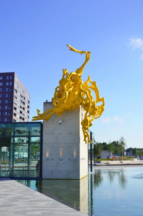 Egnoaber | Sculptures by STUDIO NICK ERVINCK | Raadhuisplein in Emmen. Item composed of synthetic