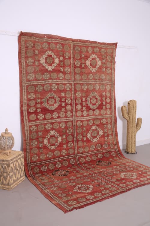 Vintage Handmade Boujaad Rug 6 x 10.3 ft - Old Moroccan rug | Area Rug in Rugs by BerberHand. Item composed of wool in traditional style