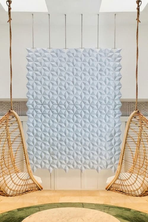 Facet hanging room divider 204 x 265cm | Decorative Objects by Bloomming, Bas van Leeuwen & Mireille Meijs. Item composed of synthetic